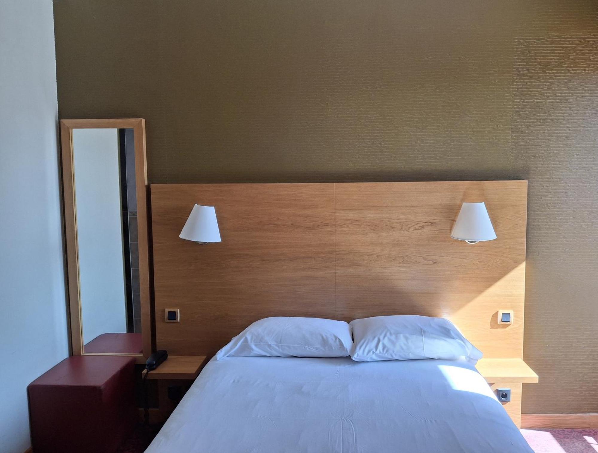 Hotel Tour Maje Rodez Exterior photo