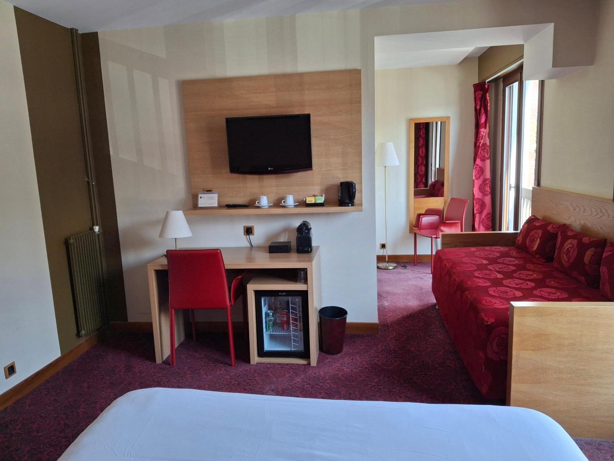 Hotel Tour Maje Rodez Exterior photo