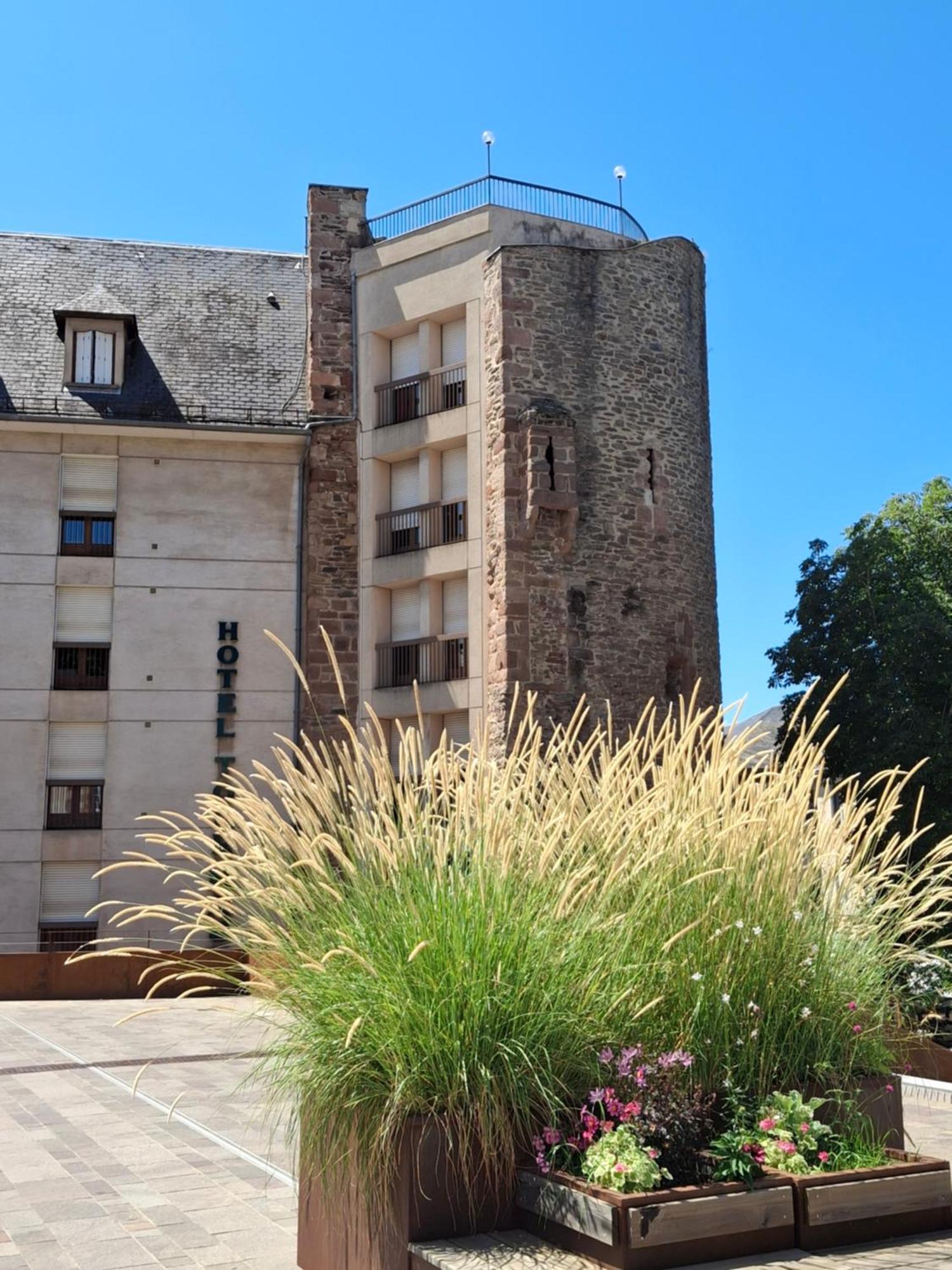 Hotel Tour Maje Rodez Exterior photo